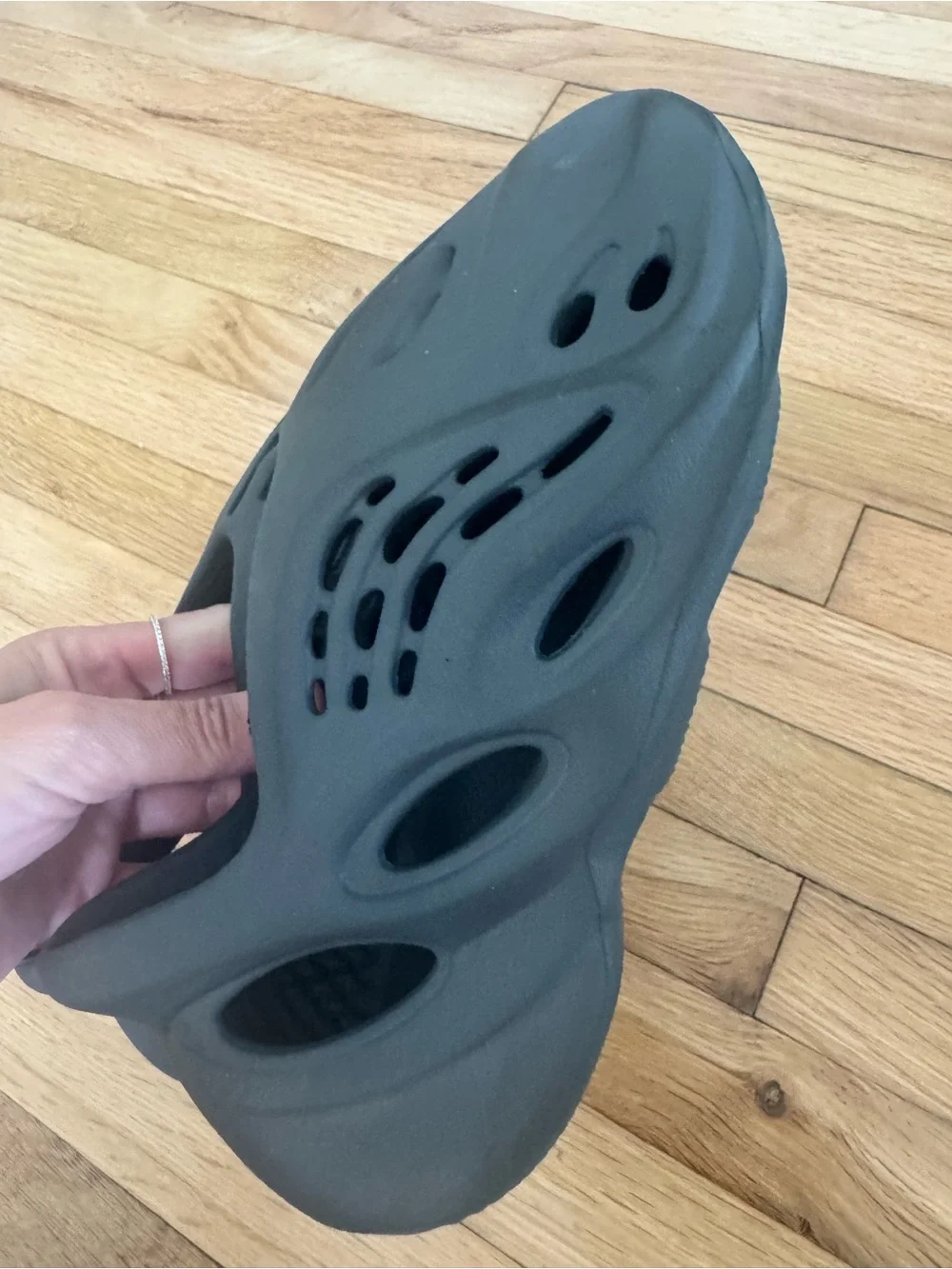 ADIDAS Yeezy Dark Gray Onyx Foam Runner Shoes